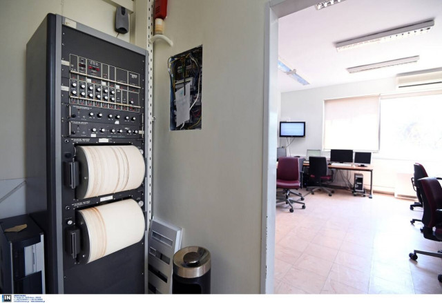 Διπλή σεισμική δόνηση στη Θήβα