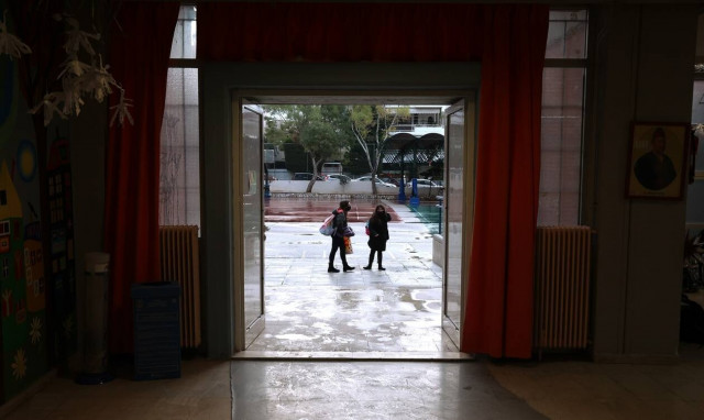 Ρόδος: Αθώος από το δικαστήριο ο πατέρας που 10χρονου που δεν τον έστελνε σχολείο λόγω κορονοϊού