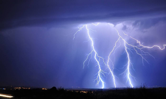 ΗΠΑ: Αστραπή 768 χιλιομέτρων «σπάει» κάθε προηγούμενο ρεκόρ