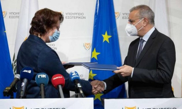 Κύπρος - ΕΕ υπέγραψαν συμφωνία για επιστροφές μεταναστών
