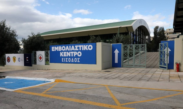 Πιστοποιητικό εμβολιασμού: Διορία μέχρι τη Δευτέρα για αναμνηστική δόση - Ποια «προνόμια» χάνονται