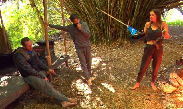 Άγριος καβγάς στο Survivor: «Σε ποιον λες σκάσε ρε; Σκάσε να πεις στον πατέρα σου» (vids)