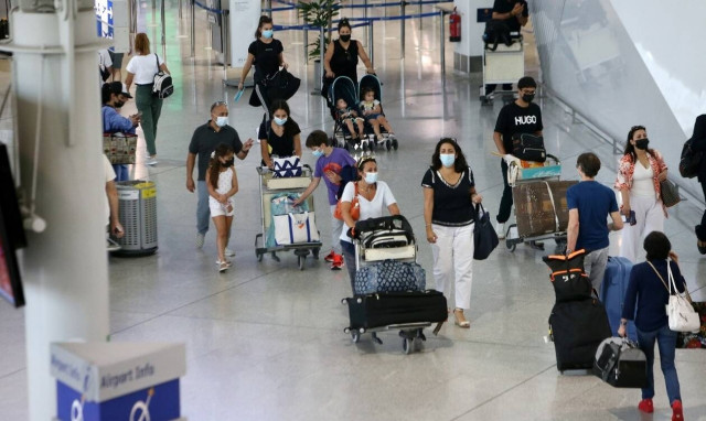 Με πιστοποιητικό εμβολιασμού η είσοδος στη χώρα από τις 7 Φεβρουαρίου