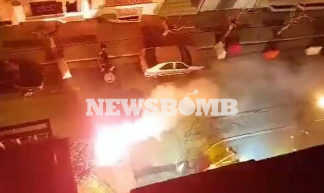 Επίθεση με μολότοφ στο Αστυνομικό Τμήμα Εξαρχείων