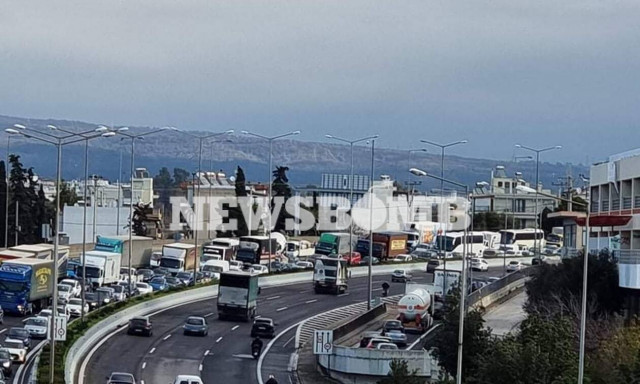 Κίνηση: Τεράστια ταλαιπωρία στον Κηφισό λόγω τροχαίου