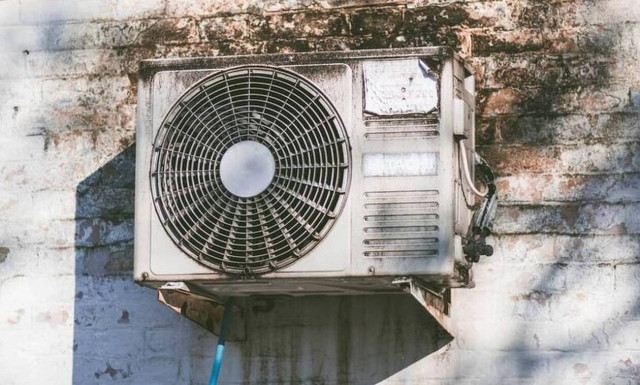 Skrekas: 100 million euros to households to replace old air conditioners, refrigerators and freezers