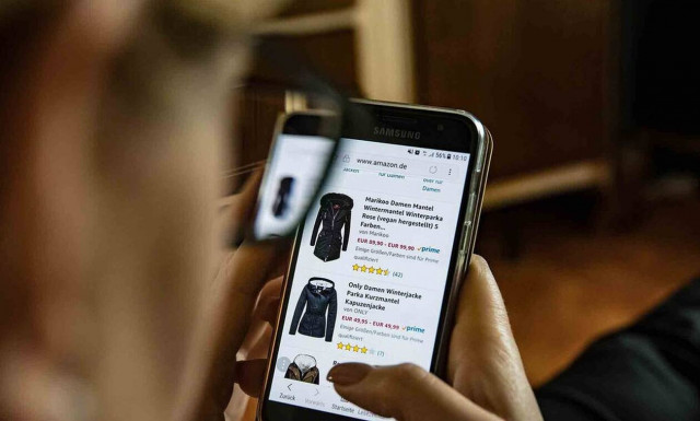 Τι αγοράζουν περισσότερο οι Έλληνες από το Ίντερνετ