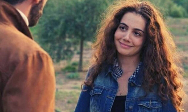 Γη της Ελιάς - Spoiler: Η Άννα με τον Λεωνίδα κοιμούνται μαζί - Θα τους δει ο Αποστόλης;