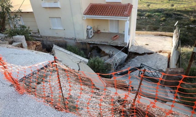 Νέος Βουτζάς: Κρίσιμη η κατάσταση λόγω των καθιζήσεων - «Παλεύουμε με τον χρόνο» λέει ο δήμαρχος