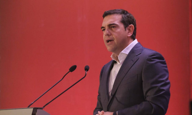 Τσίπρας: Εκλογές τώρα - «Ή με τη Δεξιά θα είσαι ή με τη δημοκρατική παράταξη» λέει για το ΚΙΝΑΛ