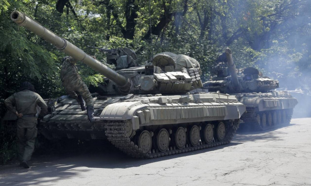 Κρίση στην Ουκρανία: Ο Μακρόν ελπίζει σε «ιστορική λύση» πριν από τη συνάντησή του με τον Πούτιν