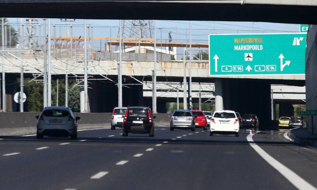 Τώρα: Καραμπόλα στην Αττική - Μποτιλιάρισμα χιλιομέτρων