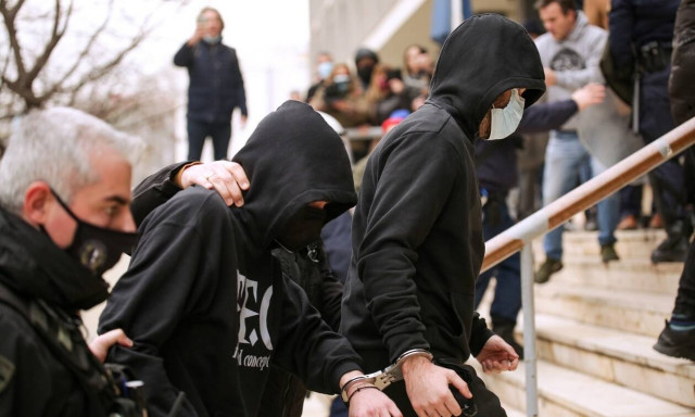 Δολοφονία Άλκη: 19 και 20 ετών οι δύο δράστες -  Ο ένας χτύπησε με δρεπάνι, ο άλλος με στειλιάρι