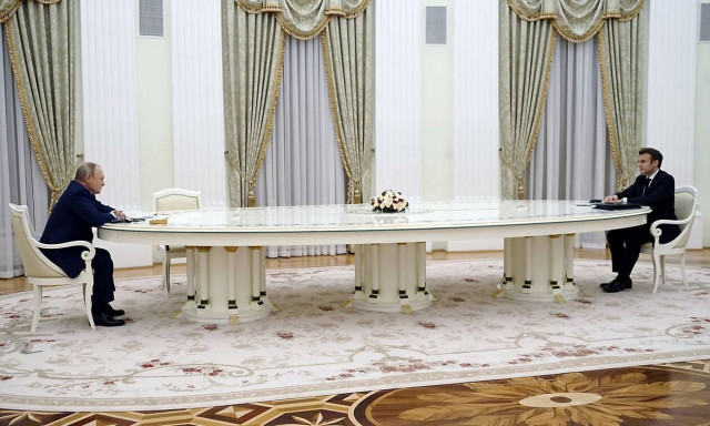 Μακρόν Πούτιν 