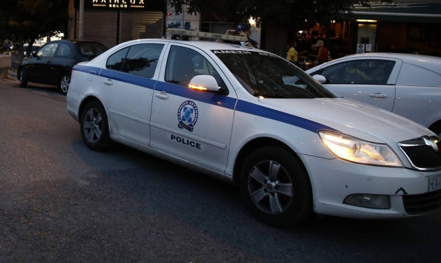 Μπουρνάζι: Αιματηρή συμπλοκή έξω από κλαμπ - Στο νοσοκομείο 30χρονος (vid)