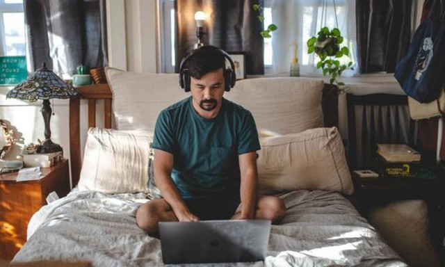 Πανελλαδική έρευνα: «Ψηφίζουν» τηλεργασία και μετά την πανδημία - Τα υπέρ και τα κατά