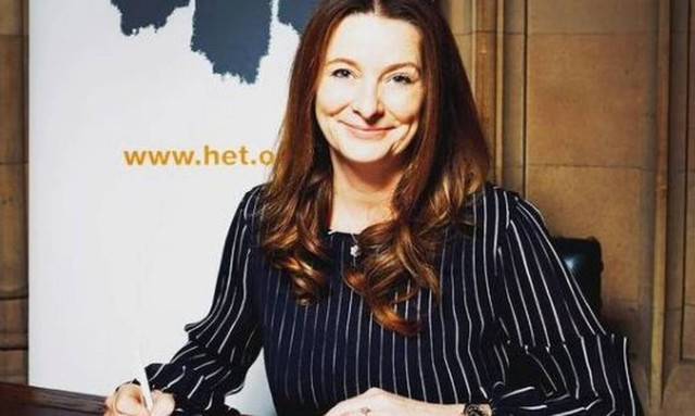 Βρετανία: Η υφυπουργός Υγείας ενώ έμαθε ότι ήταν θετική στον κορονοϊό συνέχισε συνάντηση