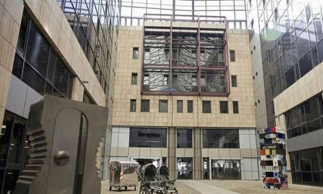 Απάντηση του Υπουργείου Μετανάστευσης και Ασύλου στην εφημερίδα «Δημοκρατία»