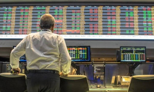 Αποκλίνουν διαρκώς οι αποδόσεις ελληνικών και ιταλικών ομολόγων – Ανησυχία στην Αθήνα