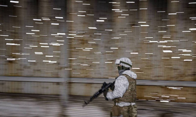 Ουκρανία: «Ρίχνει» τους τόνους το Κίεβο - Ζητά διπλωματική λύση με τη Μόσχα