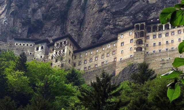 Διαμαρτυρία από την Ομοσπονδία Ελληνικών Κοινοτήτων Ρωσίας για το συμβάν στην Παναγία Σουμελά