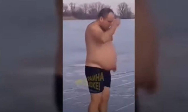 Άνδρας πνίγηκε στην Ουκρανία μπροστά στη σύζυγό του