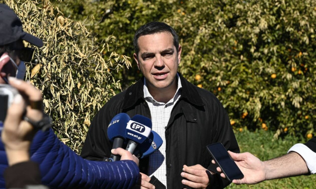 Τσίπρας: Έγνοια Μητσοτάκη η διασπάθιση του δημόσιου πλούτου