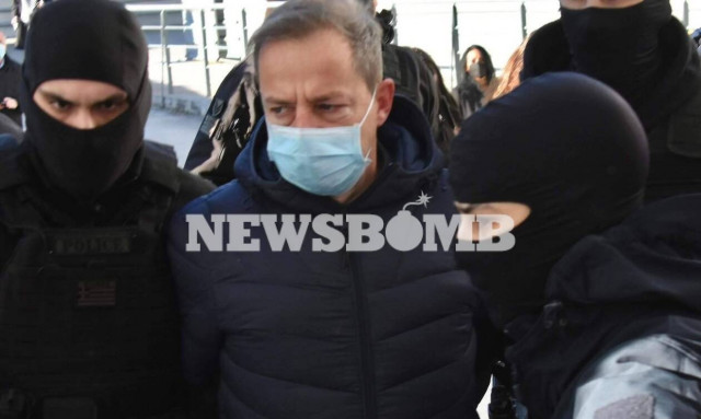 Στα δικαστήρια ο Δημήτρης Λιγνάδης - Οι πρώτες εικόνες