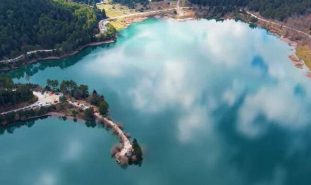 Κορινθία: Μία μονοήμερη απόδραση στη λίμνη Δόξα