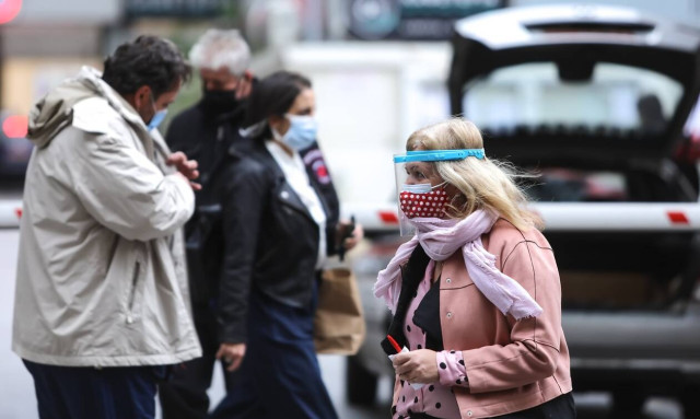 Greece: 16,442 new coronavirus infections on Saturday, 66 deaths; 507 on ventilators