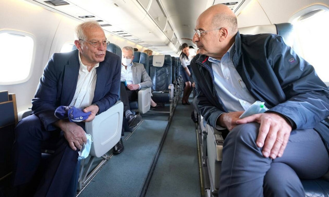 Τηλεφωνική επικοινωνία Δένδια - Μπορέλ: Οι προκλήσεις των Τούρκων στα θέματα που συζητήθηκαν