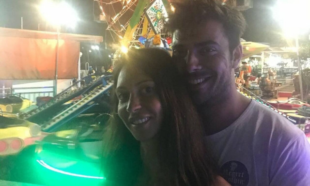 Πάνος Νάτσης: Η πρώτη εμφάνιση της συντρόφου του στη σκηνή μετά τον θάνατό του (vid)