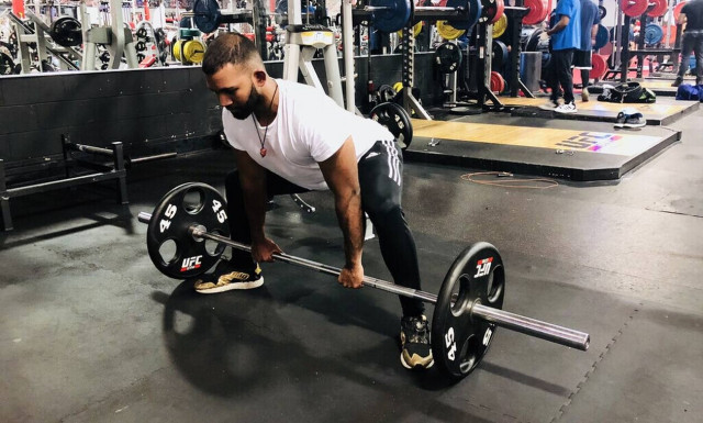 Η άσκηση που θα σε βοηθήσει να κάνεις κορμί