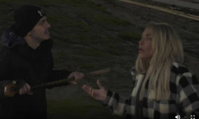 Φάρμα: Άγριο ξέσπασμα του Κουτσαβάκη και απάντηση από την Ηλιάδη με αιχμές για τον «ανδρισμό» του