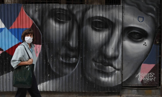 Xαλαρώνουν τα μέτρα οι ευρωπαϊκές κυβερνήσεις