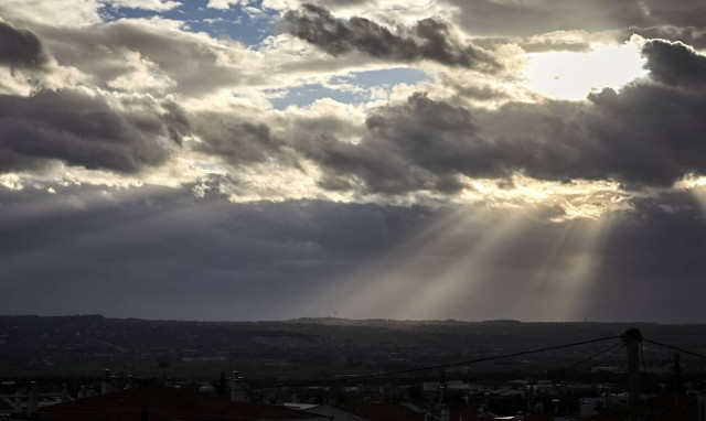 Weather forecast: Partly cloudy on Tuesday (15/2/2022)