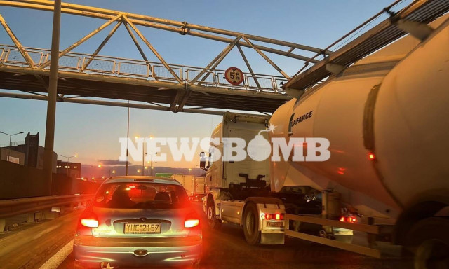 Κίνηση: Ταλαιπωρία από νωρίς στον Κηφισό λόγω τροχαίου