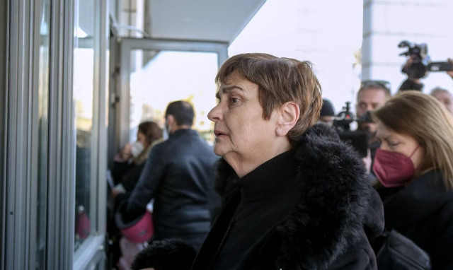 Ελένη Τοπαλούδη: Ξέσπασε η μητέρα της στη δίκη «Από τον Θεό να το βρείτε αλήτες»