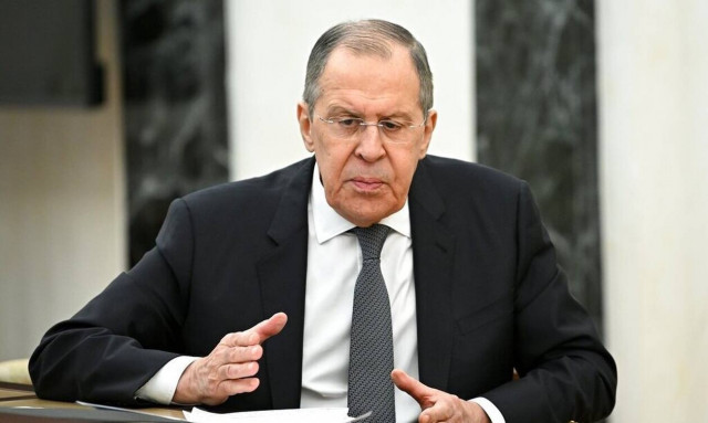 Ουκρανική κρίση - Λαβρόφ: Πληροφοριακή τρομοκρατία και υστερία της Δύσης ο «πόλεμος»