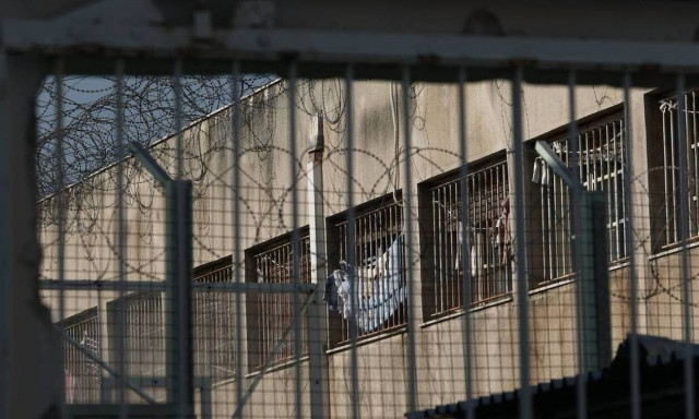 Ηλιούπολη: Τι αναφέρει από την φυλακή ο 39χρονος πρώην αστυνομικός που εξέδιδε την 19χρονη