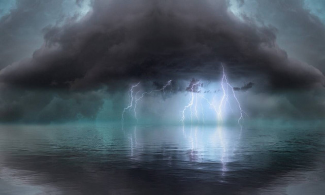 Κεφαλονιά - Σάμη: Έπεσε κεραυνός πάνω σε κτήριο - Ένας τραυματίας