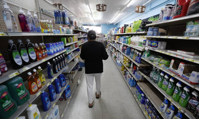 Ο υψηλός πληθωρισμός τινάζει τις οικονομίες των κρατών της ΕΕ