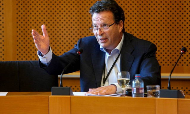 Γιώργος Κύρτσος: Ο Κνίτης του Λονδίνου, η συμπόρευση με τον ΛΑ.Ο.Σ και η έξοδος από τη ΝΔ