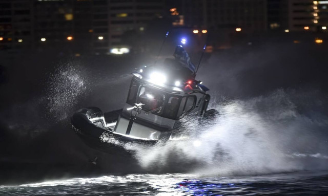 Πλοίο με 237 επιβάτες έπιασε φωτιά ανοιχτά της Ηγουμενίτσας – Εκκένωση ζήτησε ο πλοίαρχος