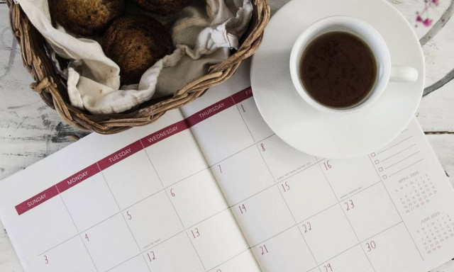 Αργίες 2022: Πότε πέφτει το Πάσχα και η Καθαρά Δευτέρα -Τα τριήμερα της νέας χρονιάς