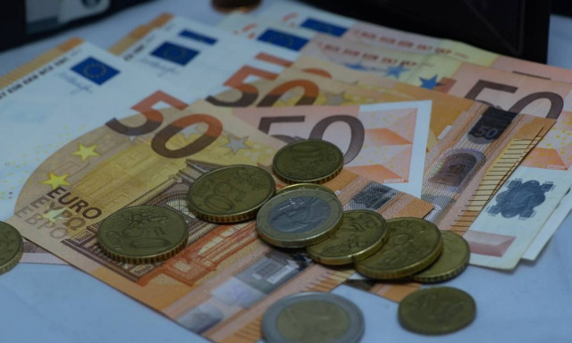 Επιστρεπτέα προκαταβολή: Αντίστροφη μέτρηση για την αποπληρωμή - Κλείνει το «παράθυρο» για «κούρεμα»