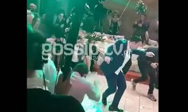 Το βαρύ ζεϊμπέκικο του Μαυρίκιου Μαυρικίου – Καμάρωνε η Ιλάειρα