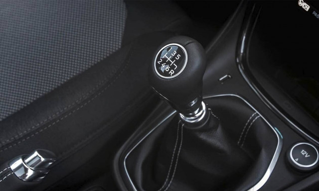 H Ford εξελίσσει χειροκίνητα κιβώτια χωρίς συμπλέκτη