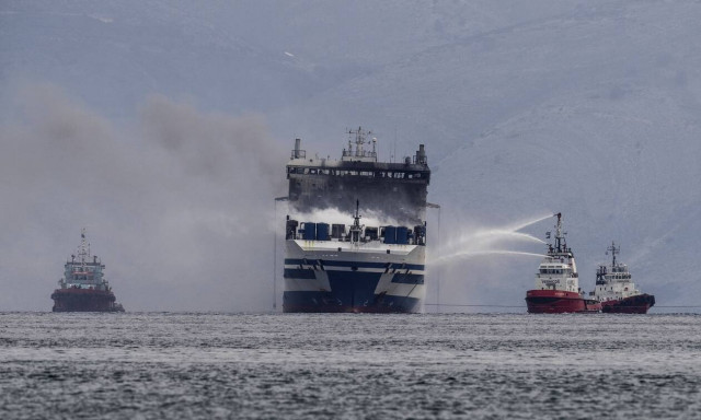 Euroferry Olympia: «Μάχη» με τον χρόνο για να βρεθούν οι 11 αγνοούμενοι