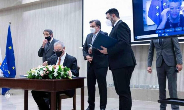 Ιστορική συμφωνία Κύπρου-ΕΕ για τη διαχείριση του μεταναστευτικού